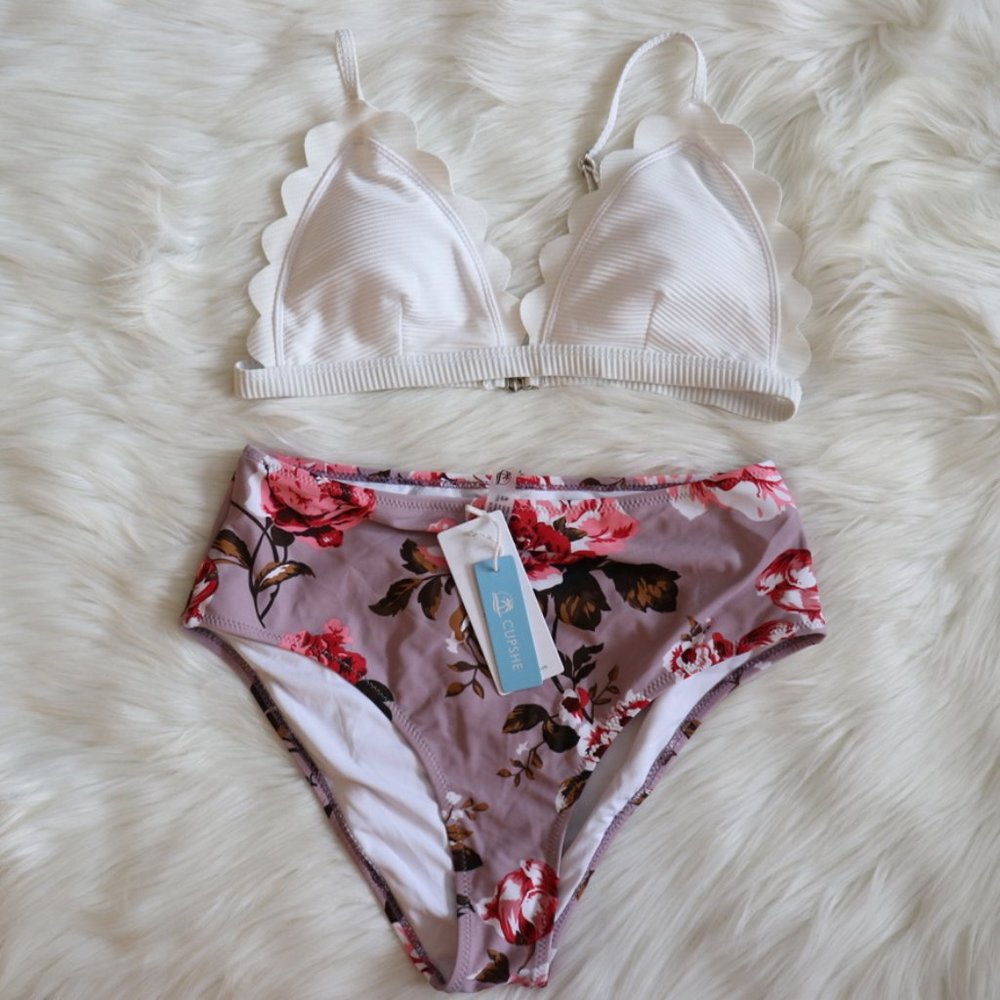 White Textured & Pink Floral Bikini Set Size Medium - Picture 2 of 8